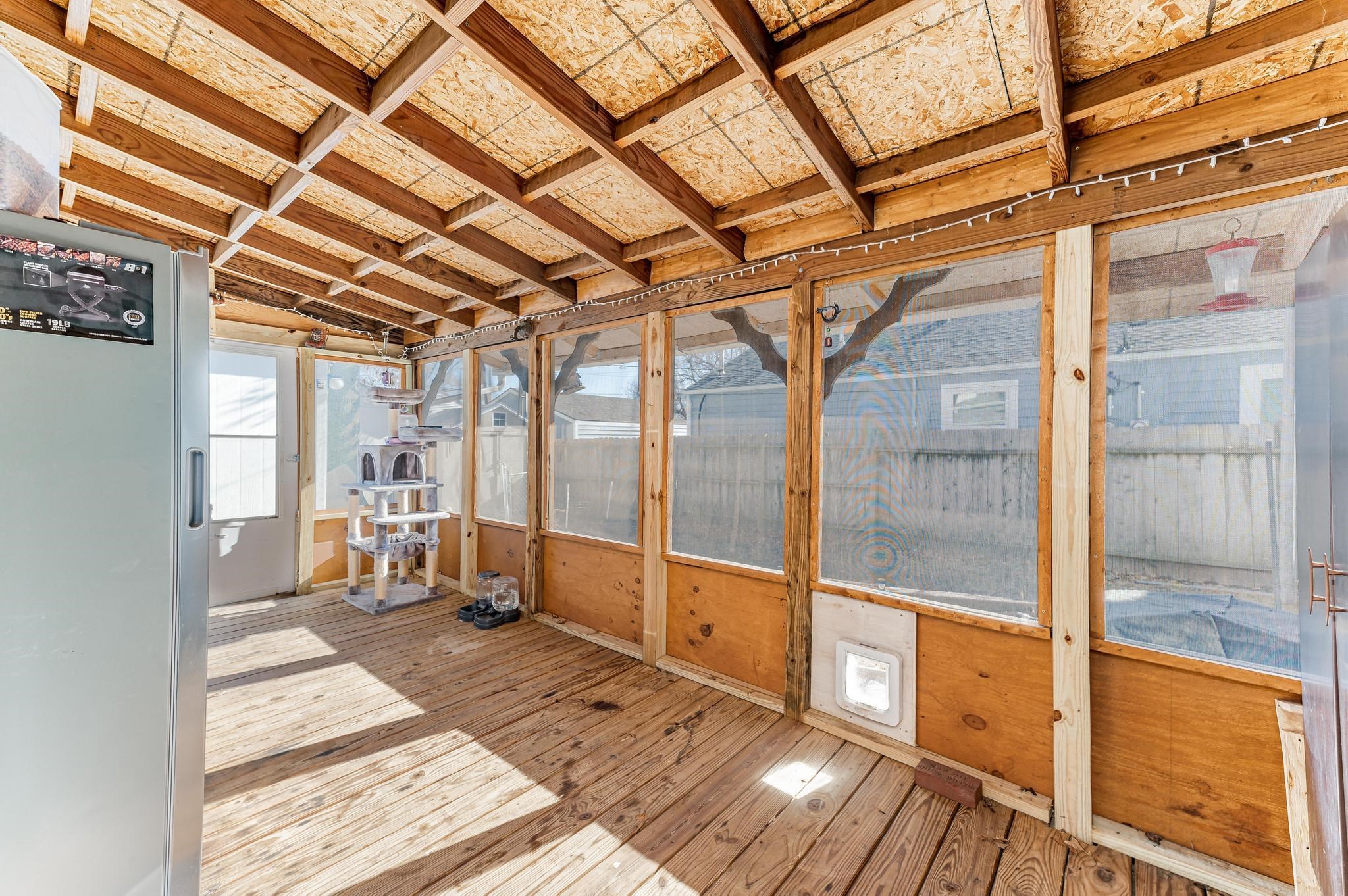 1502 Dearborn Street Augusta, KS 67010 - Photo 23 of 35