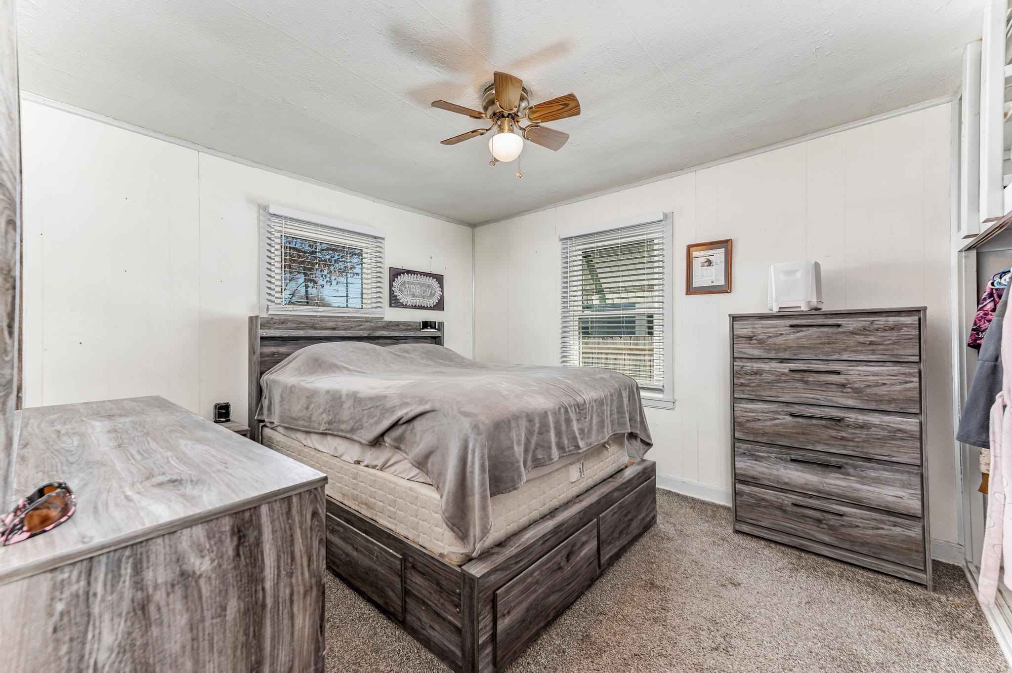 1502 Dearborn Street Augusta, KS 67010 - Photo 9 of 35