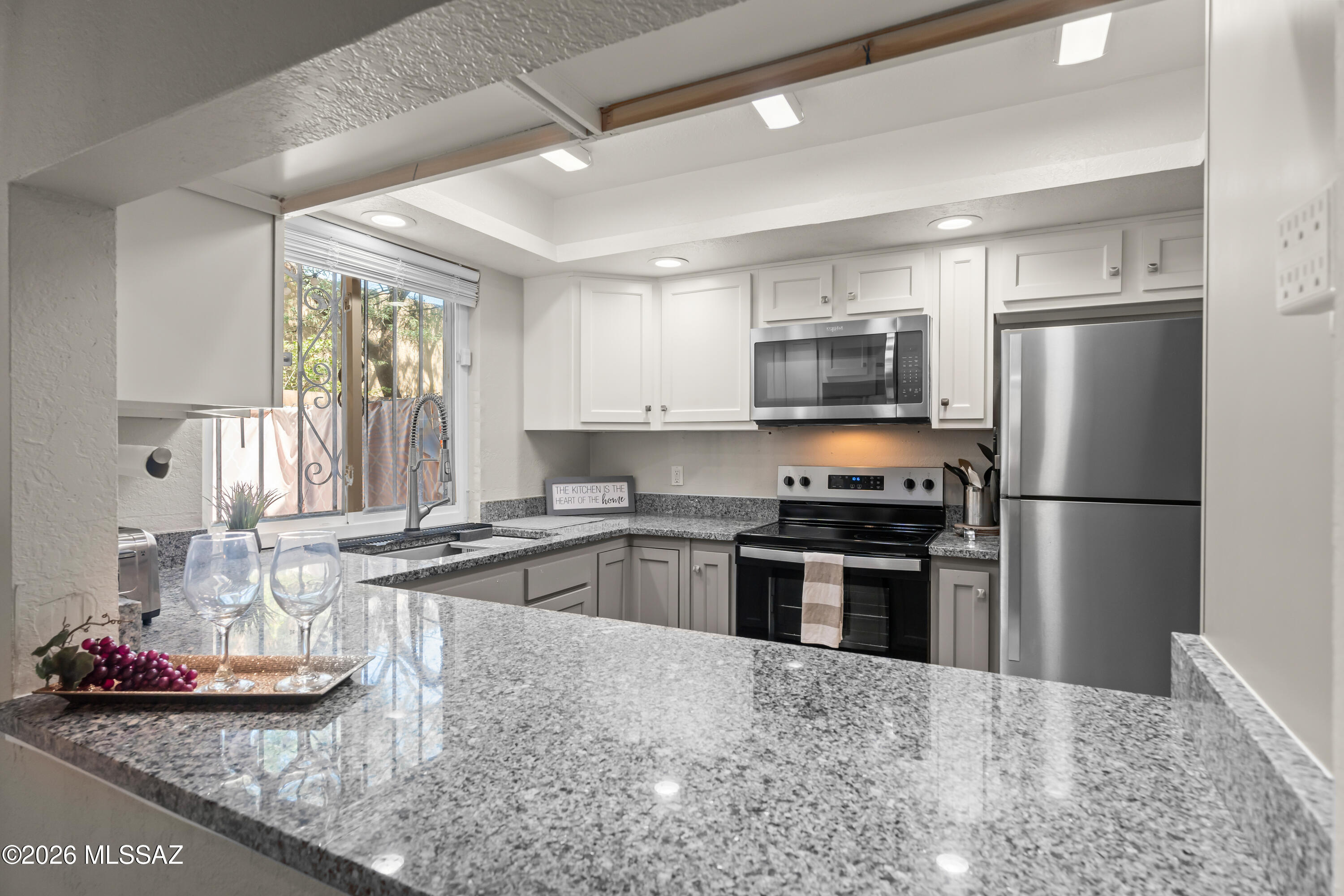 1503 East Prince Road, Unit A Tucson, AZ 85719 - Photo 13 of 35 Kitchen