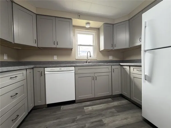 $1,100 | 1156 Eisenhower Drive, Russellton, PA 15076