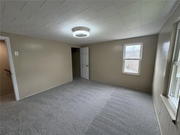 $1,100 | 1156 Eisenhower Drive, Russellton, PA 15076