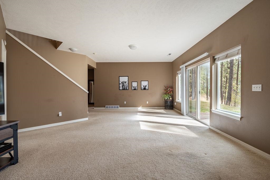 1210 East Estates Road Spokane, WA 99224 - Photo 22 of 48