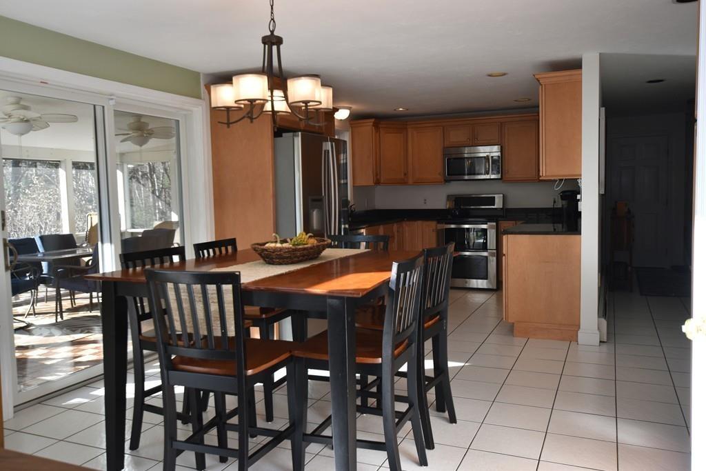 22 Elliott Road Sterling, MA 01564 - Photo 4 of 42