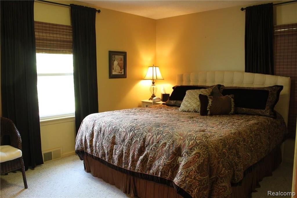 3187 North Custer Road Monroe, MI 48162 - Photo 18 of 37 Gallery Image 18