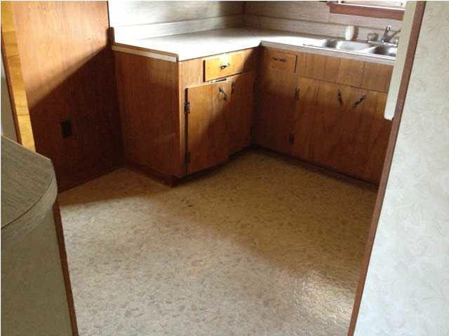 241 Turner Chapel Road Raleigh, MS 39153 - Photo 10 of 24 Kitchen (View #2)