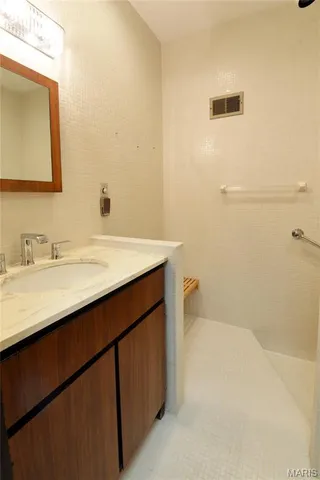 $4,800 | 9531 Sunny Creek Lane, Sunset Hills, MO 63127