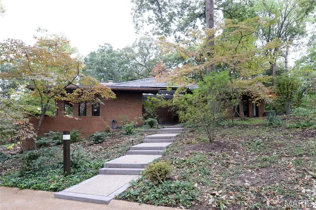 $4,800 | 9531 Sunny Creek Lane, Sunset Hills, MO 63127