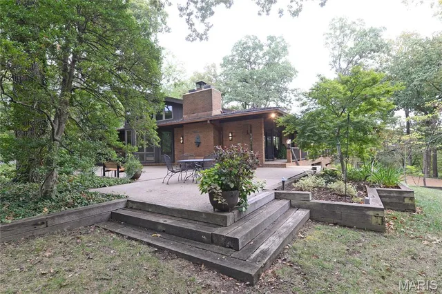 $4,800 | 9531 Sunny Creek Lane, Sunset Hills, MO 63127