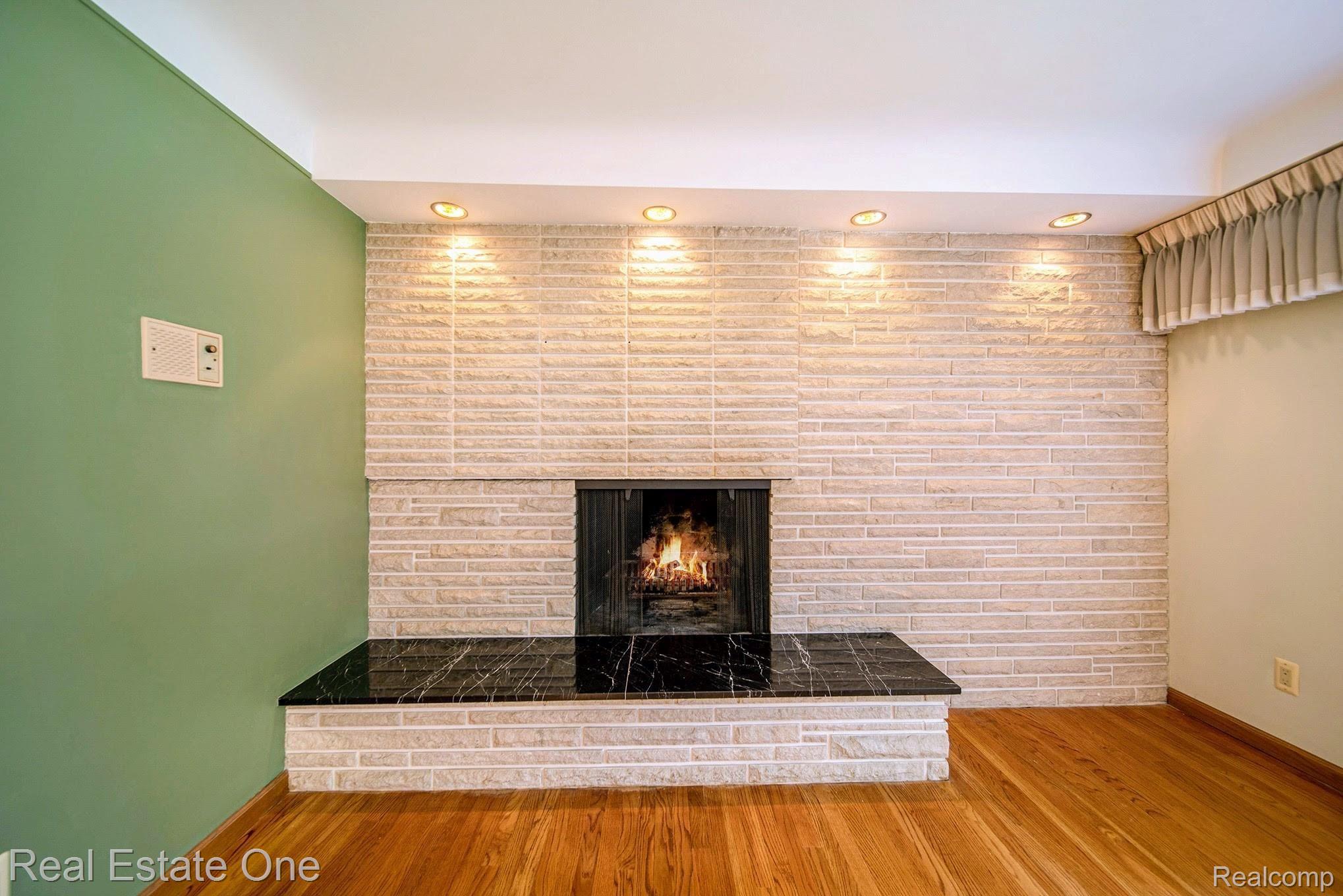 5061 Martin Road Warren, MI 48092 - Photo 6 of 36 Gardner_32.jpg