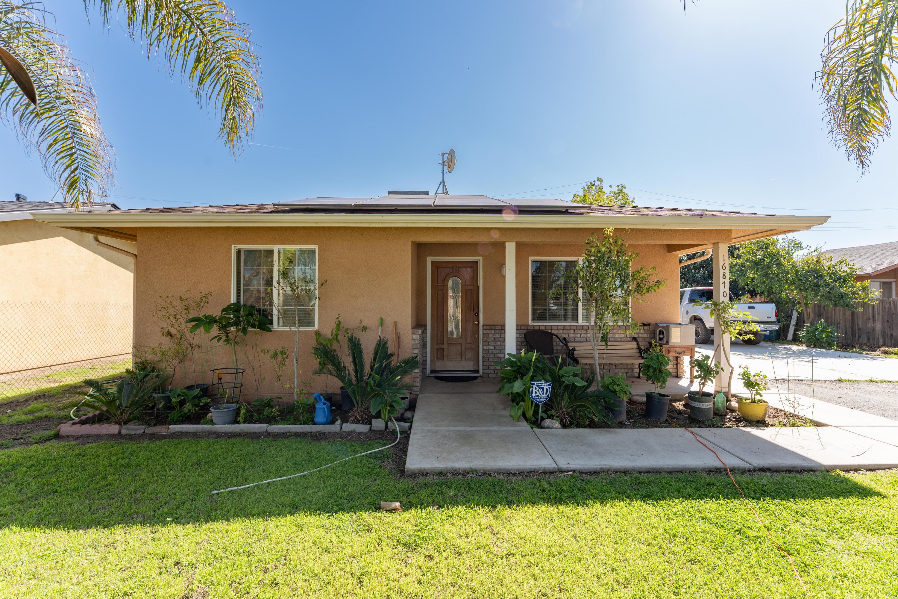 16870 Cloverdale Road Tulare, CA 93274 - Photo 2 of 26 4 (1)