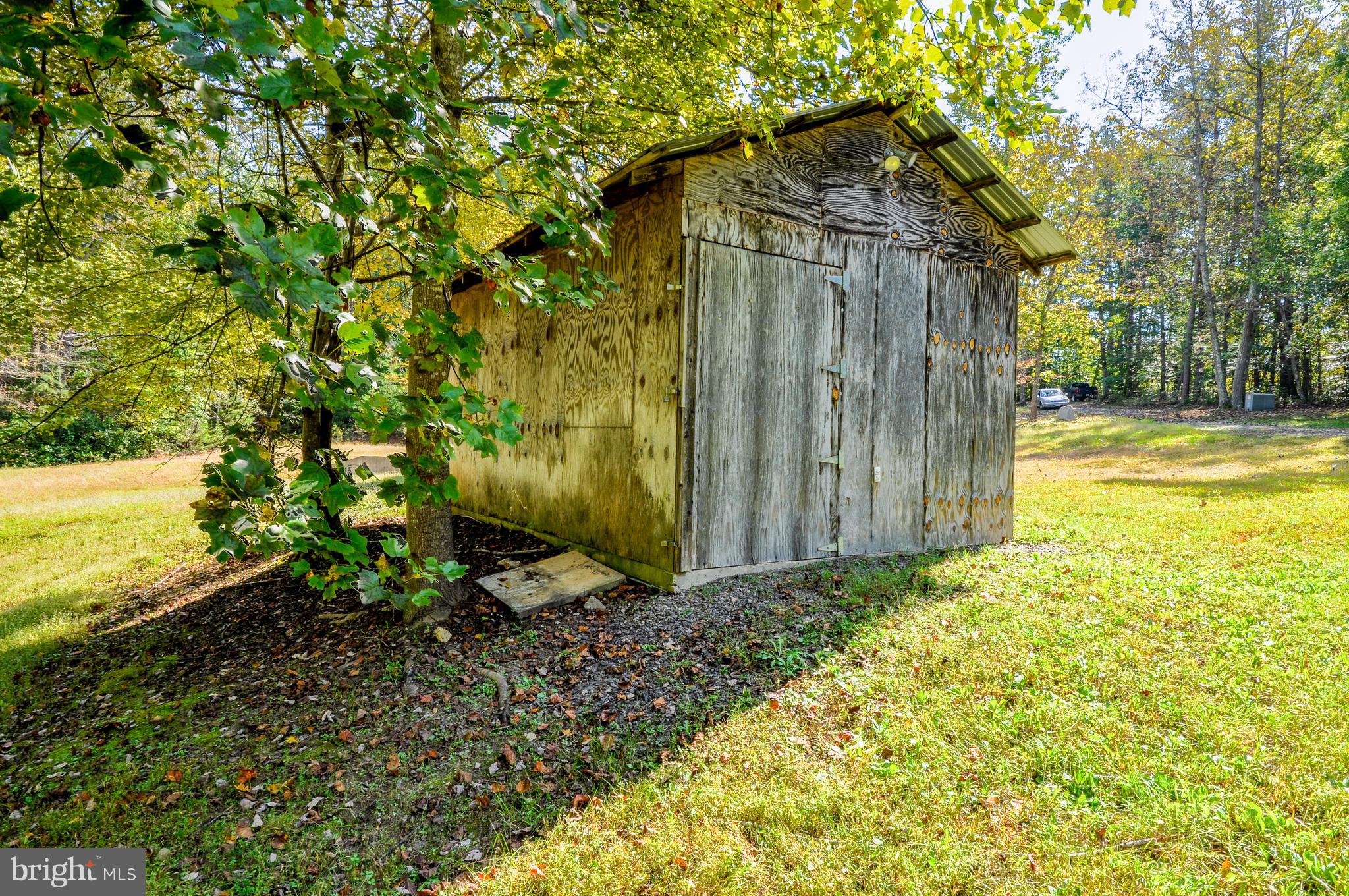 19020 Edwards Shop Road Elkwood, VA 22718 - Photo 6 of 30 Shed w/ electricity/cooling insulation