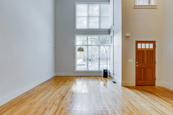 $2,650 | 1038 9th Avenue North, Nashville, TN 37208