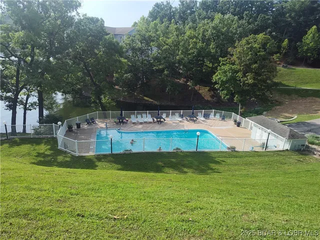 $269,900 | 1191-4 Buckingham Drive, Unit 4, Camdenton, MO 65020