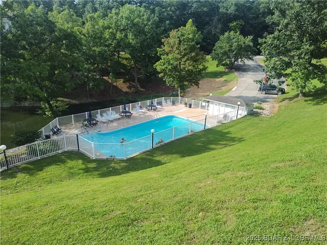 $269,900 | 1191-4 Buckingham Drive, Unit 4, Camdenton, MO 65020