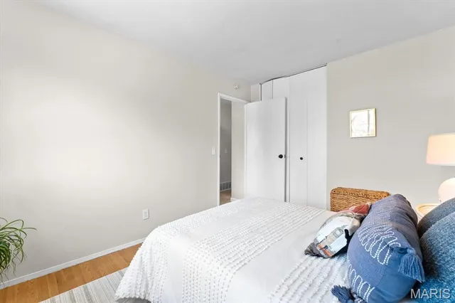 $189,900 | 33 Potomac Drive, Fairview Heights, IL 62208