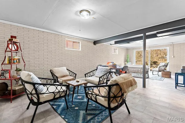 $189,900 | 33 Potomac Drive, Fairview Heights, IL 62208