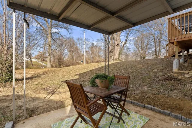 $189,900 | 33 Potomac Drive, Fairview Heights, IL 62208