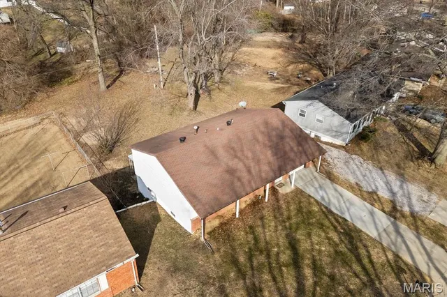 $189,900 | 33 Potomac Drive, Fairview Heights, IL 62208