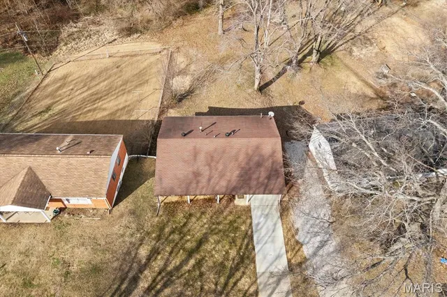 $189,900 | 33 Potomac Drive, Fairview Heights, IL 62208