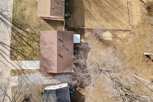 $189,900 | 33 Potomac Drive, Fairview Heights, IL 62208