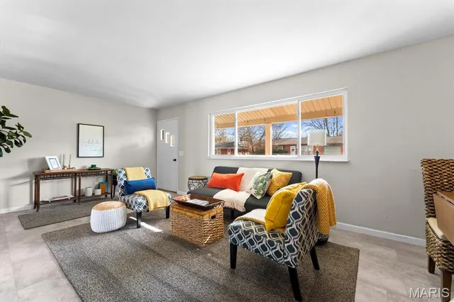 $189,900 | 33 Potomac Drive, Fairview Heights, IL 62208