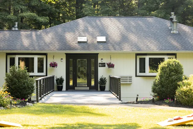 a house view with a outdoor space