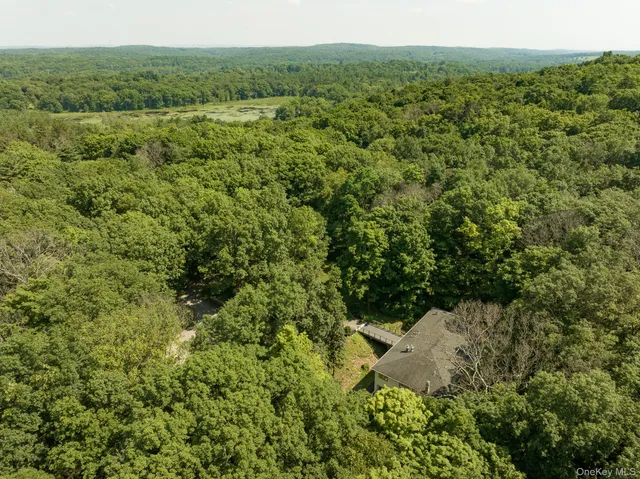 $1,550,000 | 439 Lake Drive, Rhinebeck, NY 12572