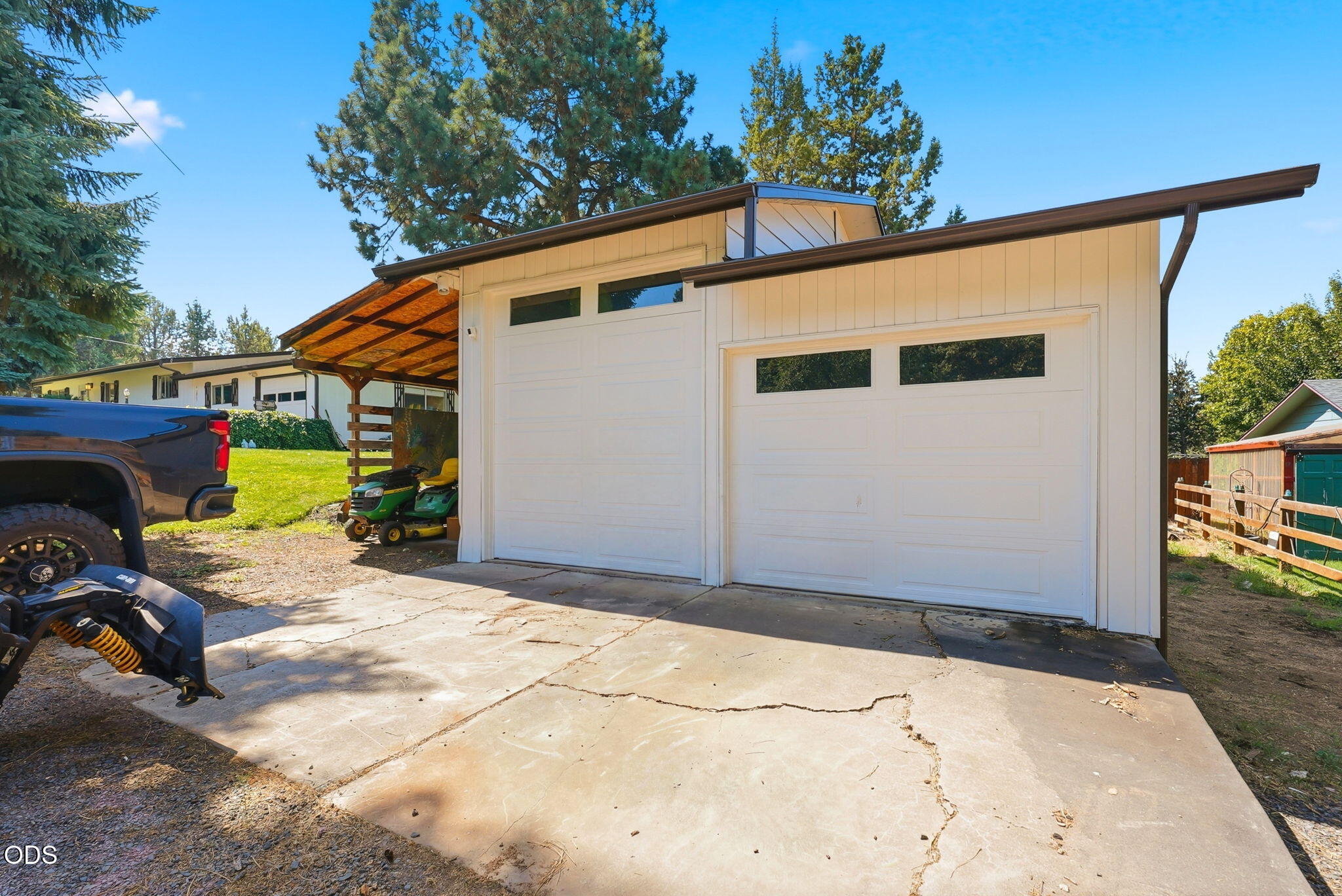 63825 Scenic Drive Bend, OR 97703 - Photo 46 of 65 Gallery Image 46