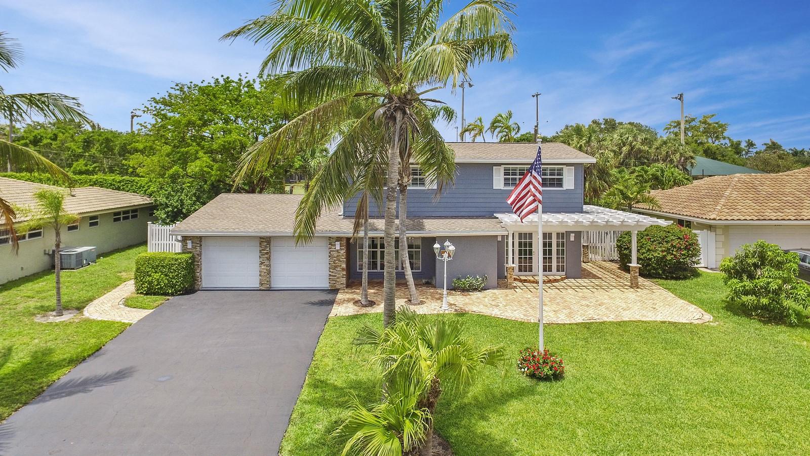 2151 Northeast 44th Court Lighthouse Point, FL 33064 - Photo 1 of 32 Front of Home
