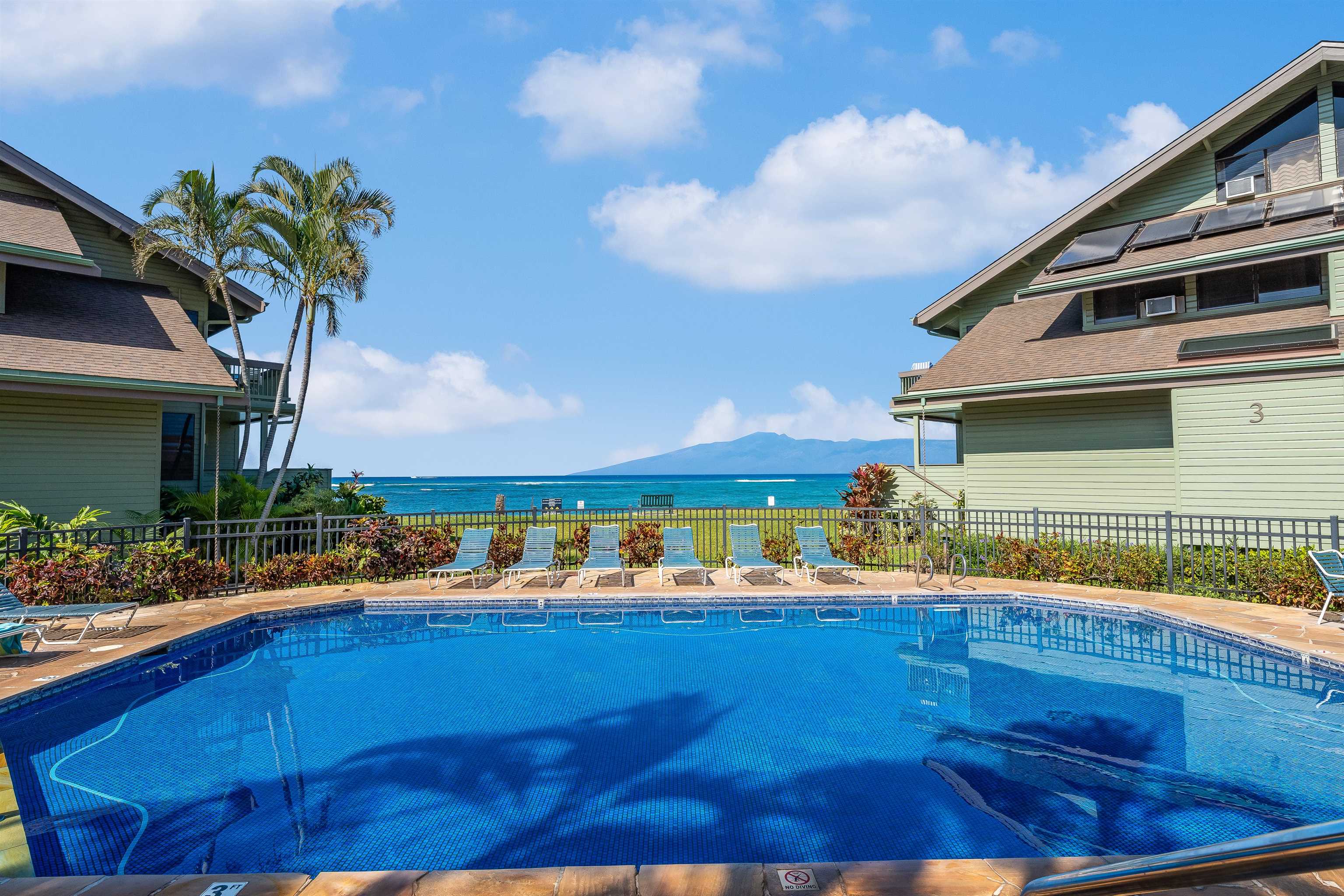 4521 Lower Honoapiilani Road, Unit 3A2 Lahaina, HI 96761 - Photo 31 of 37 a view of outdoor space and yard
