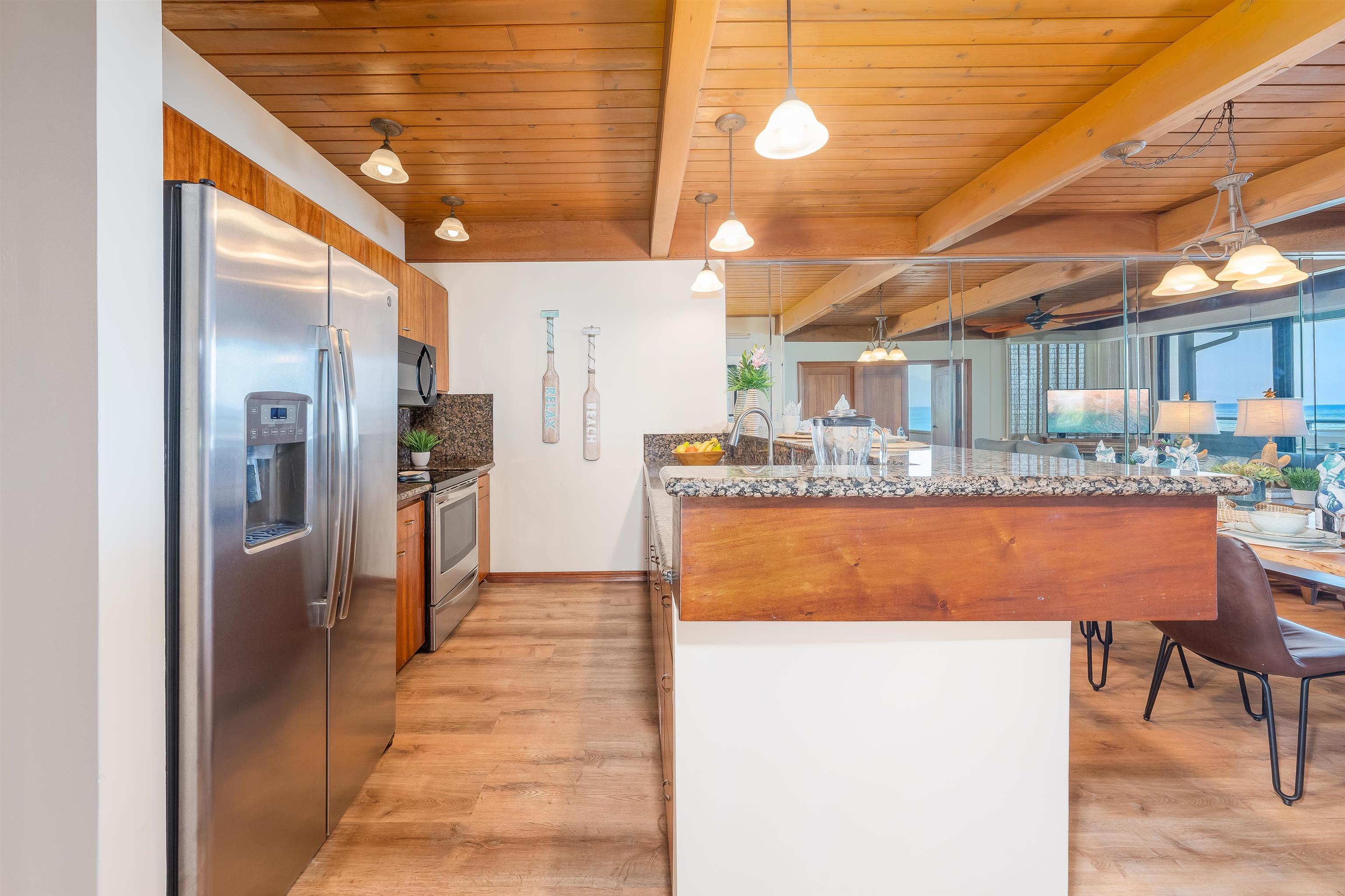 4521 Lower Honoapiilani Road, Unit 3A2 Lahaina, HI 96761 - Photo 7 of 37 a outdoor view with a sitting space