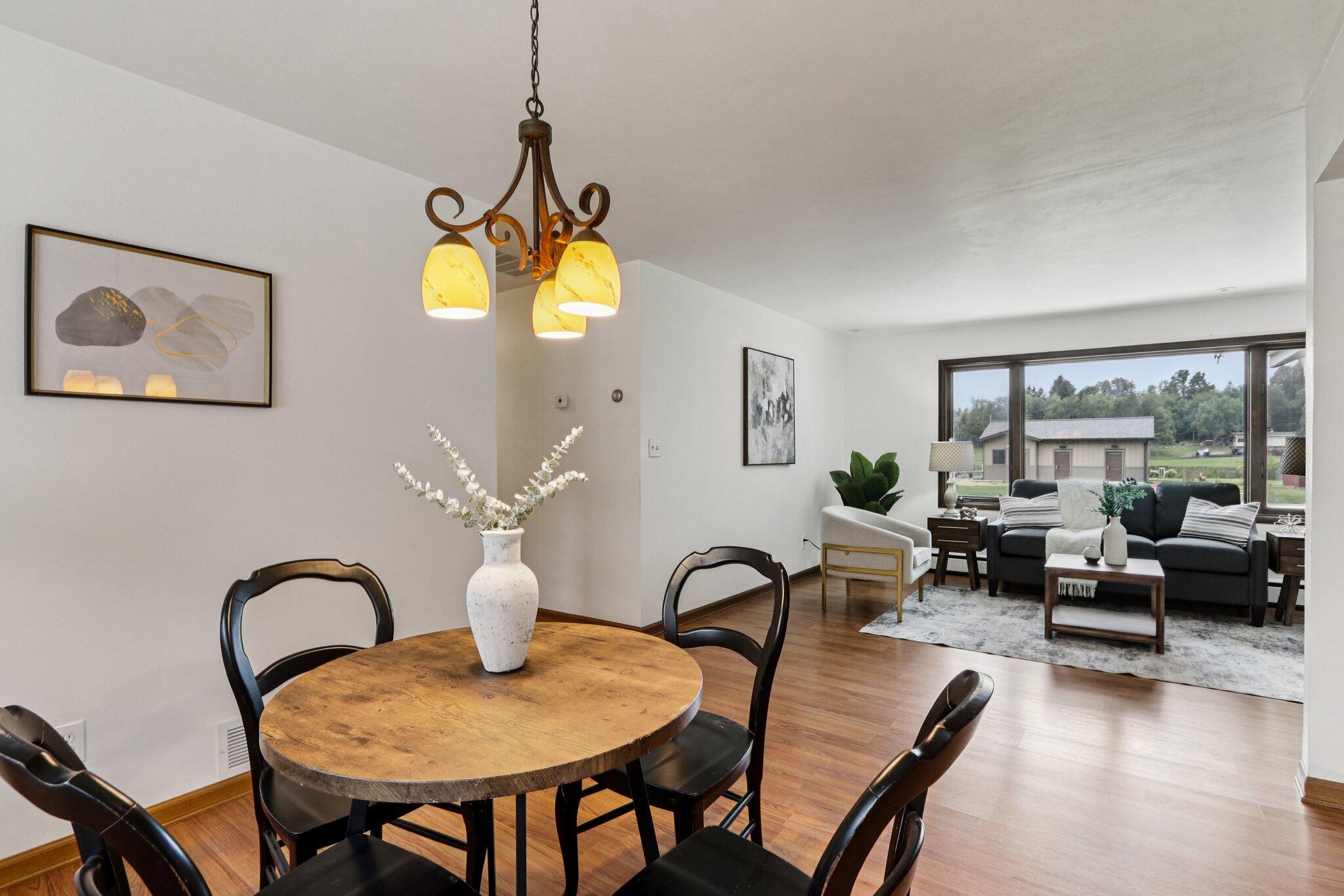 543 Clark Street Cascade, WI 53011 - Photo 5 of 24 Dinette