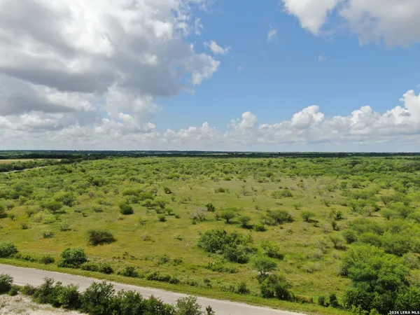 $135,000 | 207 Hobson Tx 78117, Hobson, TX 78117