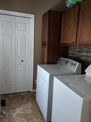 90 Faith-Rae Boulevard Morrison, TN 37357 - Photo 22 of 22 a utility room with dryer and washer