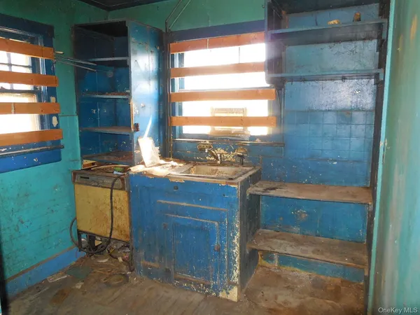 $139,000 | 213 Lake Shore Drive, Pine Bush, NY 12566