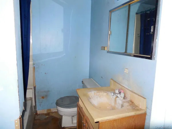 $139,000 | 213 Lake Shore Drive, Pine Bush, NY 12566