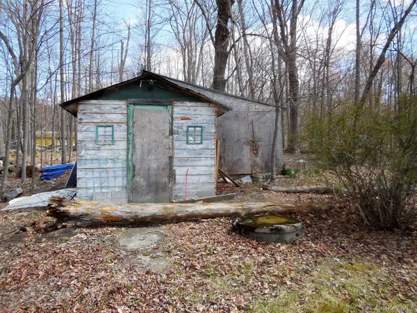 $139,000 | 213 Lake Shore Drive, Pine Bush, NY 12566