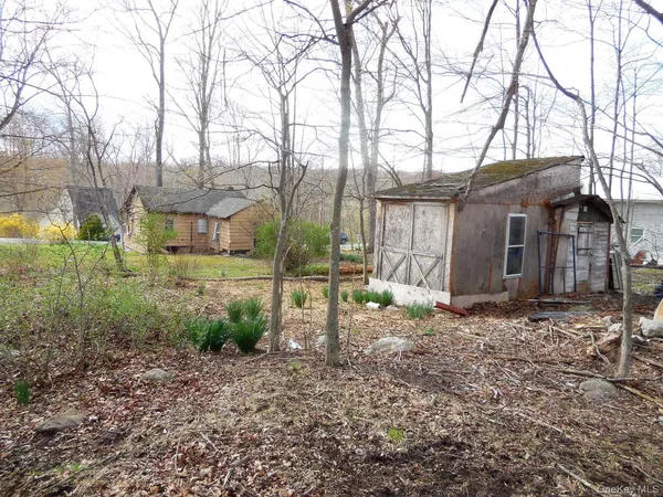 $139,000 | 213 Lake Shore Drive, Pine Bush, NY 12566