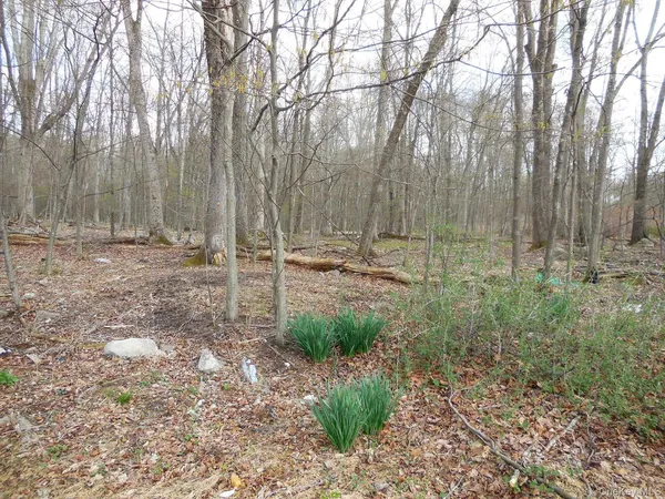 $139,000 | 213 Lake Shore Drive, Pine Bush, NY 12566