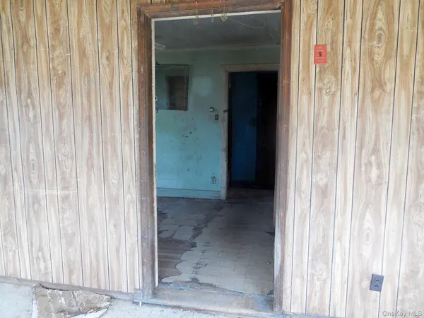 $139,000 | 213 Lake Shore Drive, Pine Bush, NY 12566