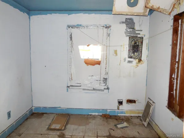 $139,000 | 213 Lake Shore Drive, Pine Bush, NY 12566