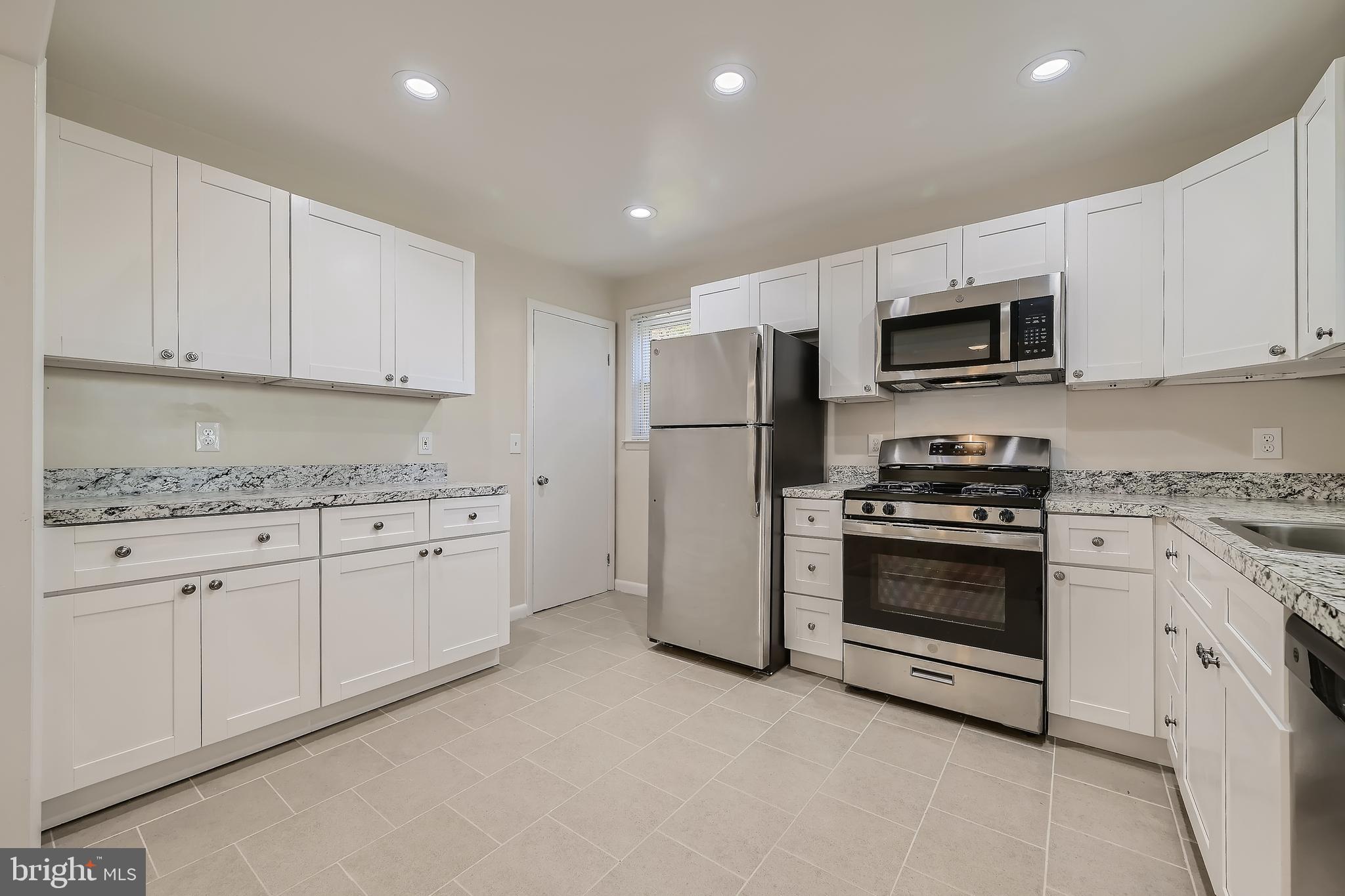 8209 Sagramore Road Baltimore, MD 21237 - Photo 11 of 35