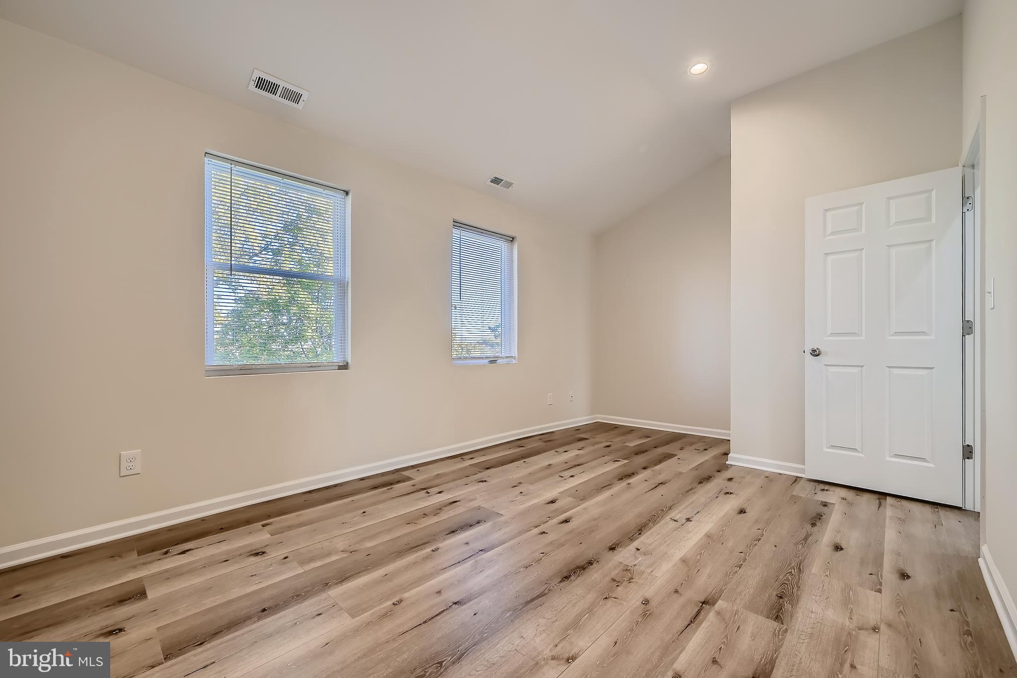 8209 Sagramore Road Baltimore, MD 21237 - Photo 19 of 35