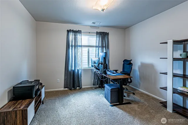 $809,990 | 32261 47th Avenue South, Auburn, WA 98001