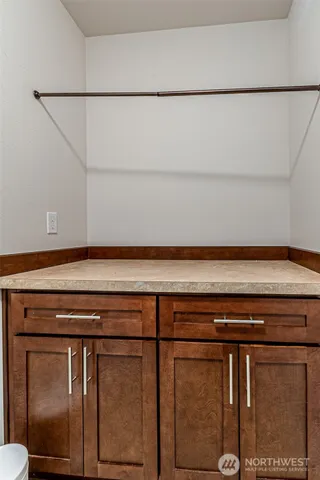 $809,990 | 32261 47th Avenue South, Auburn, WA 98001