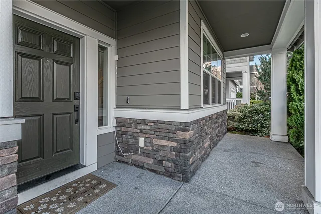 $809,990 | 32261 47th Avenue South, Auburn, WA 98001