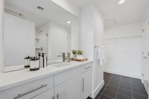 $749,000 | 300 Bowie Street, Unit 1101, Austin, TX 78703