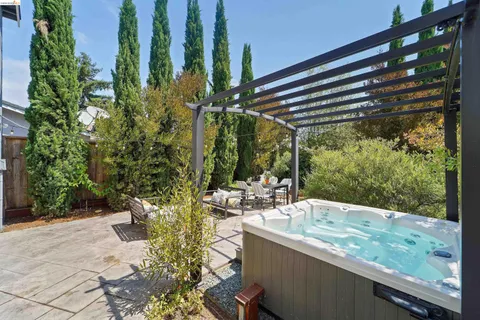 $889,000 | 26670 Joshua Street, Hayward, CA 94544