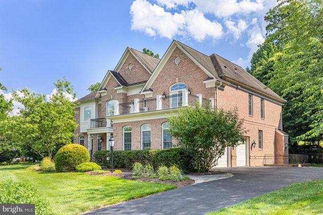 $2,700,000 | 1016 Eaton Drive, McLean, VA 22102