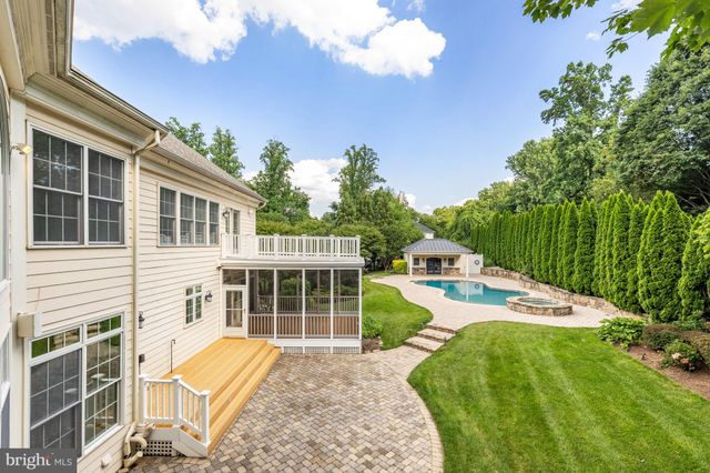 $2,700,000 | 1016 Eaton Drive, McLean, VA 22102